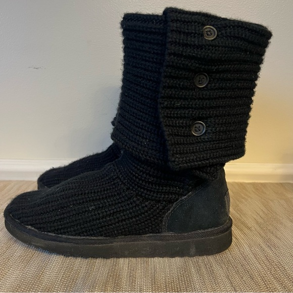 Ugg Classic Cardi Black sweater boots Women’s Sz 7 - Picture 13 of 16
